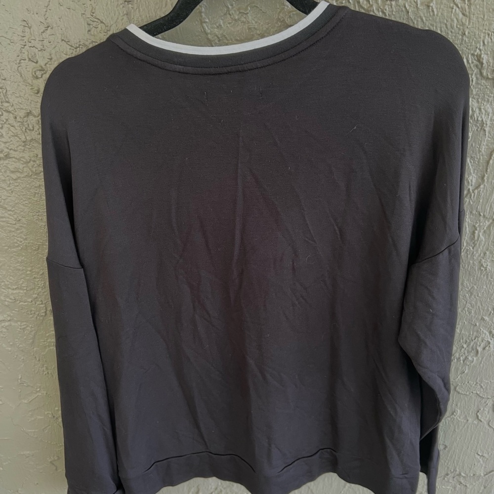 Donna Karan Black Boxy Long Sleeve Sweater
